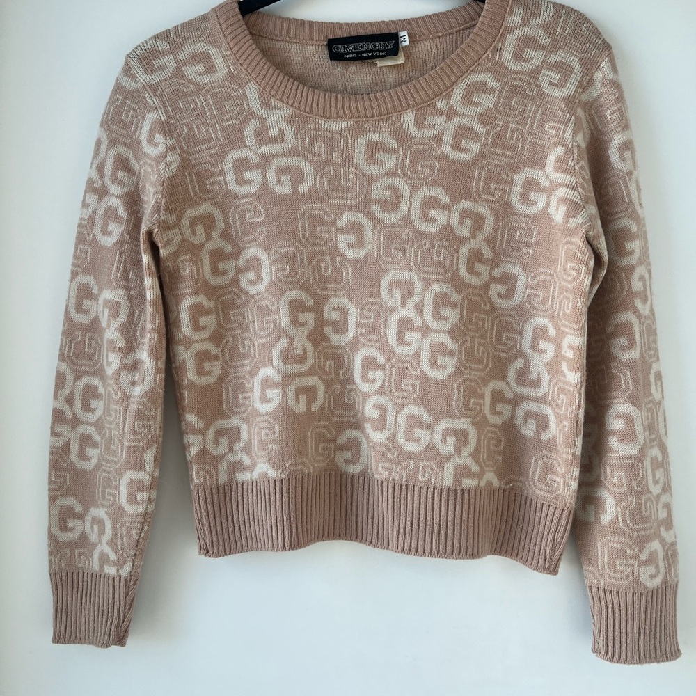 Givenchy Nude/pink sweater